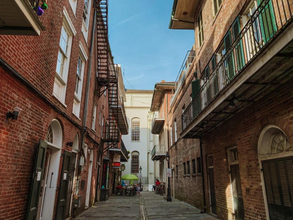 pirates alley new orleans