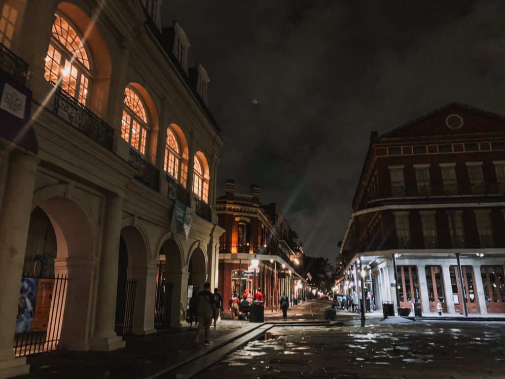 french quarter in new orleans at night