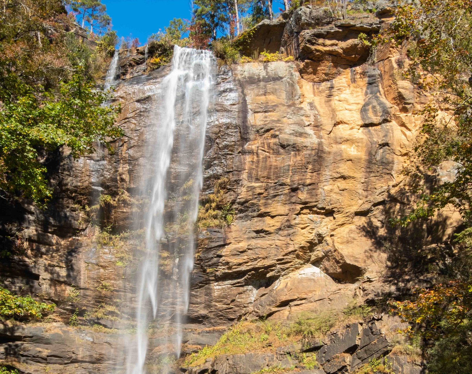 toccoa falls waterfall in north georgia