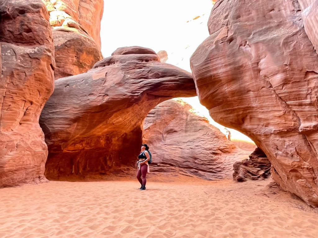 sand dune arch amazing epic hikes in arches