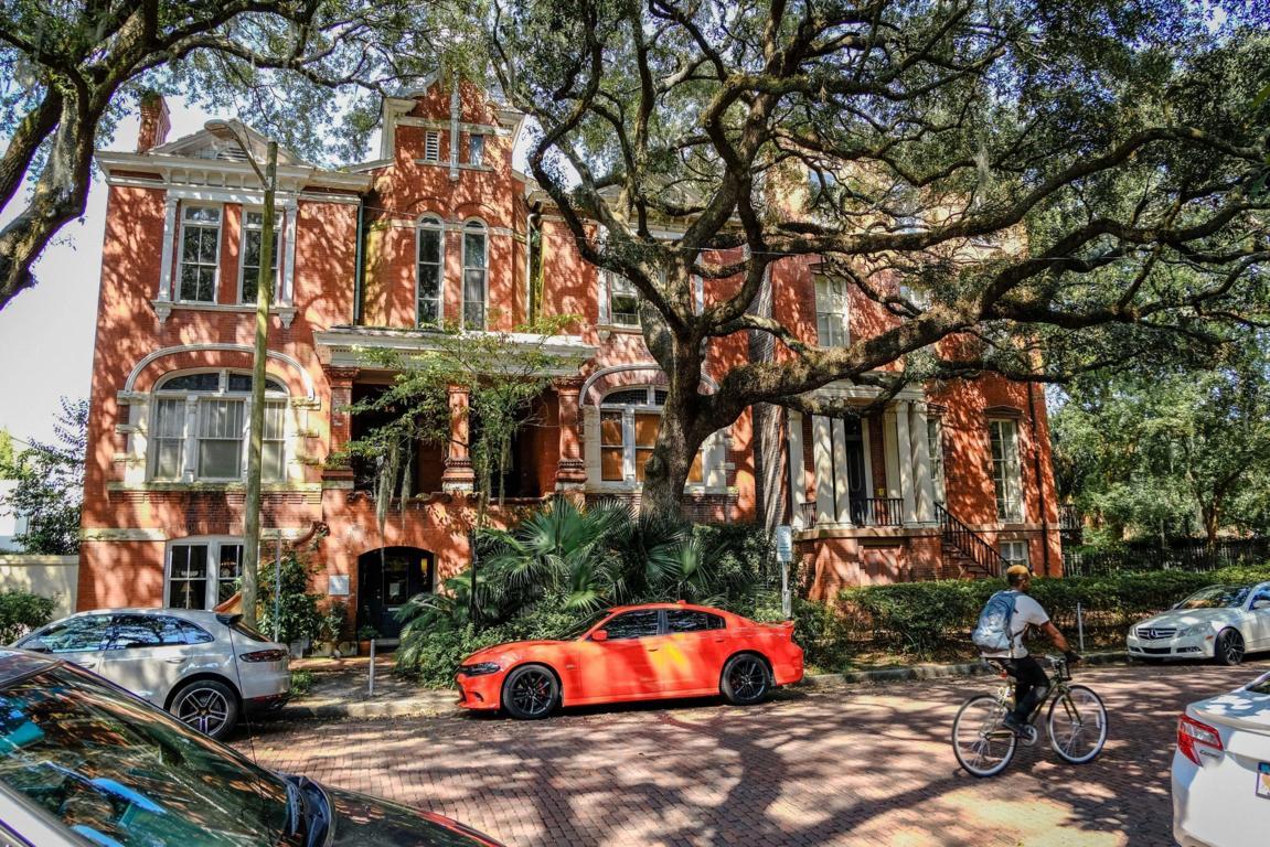 most beautiful places in savannah georgia 17 scaled