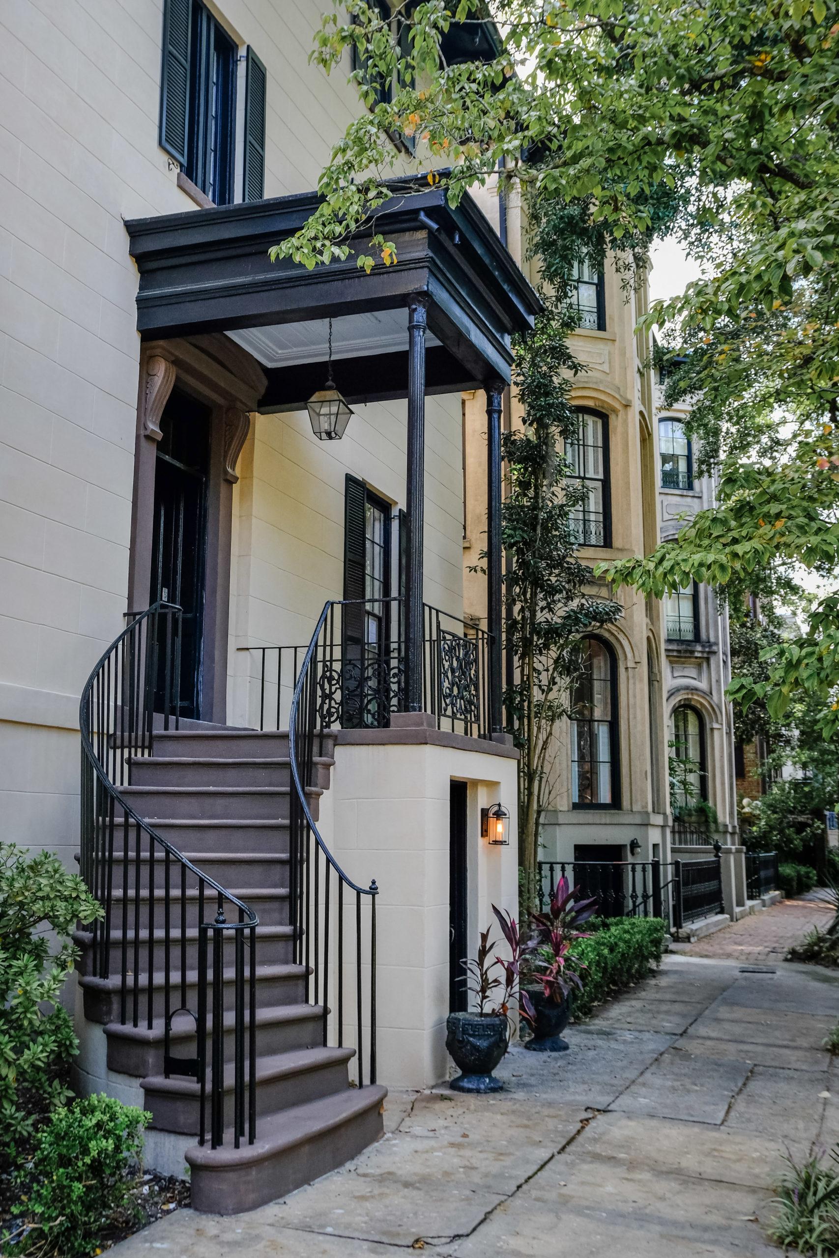 photo spots savannah jones street scaled