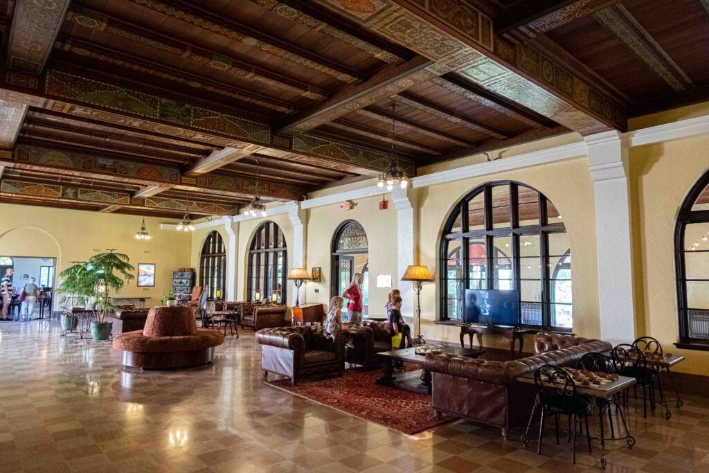 the lodge historic hotel