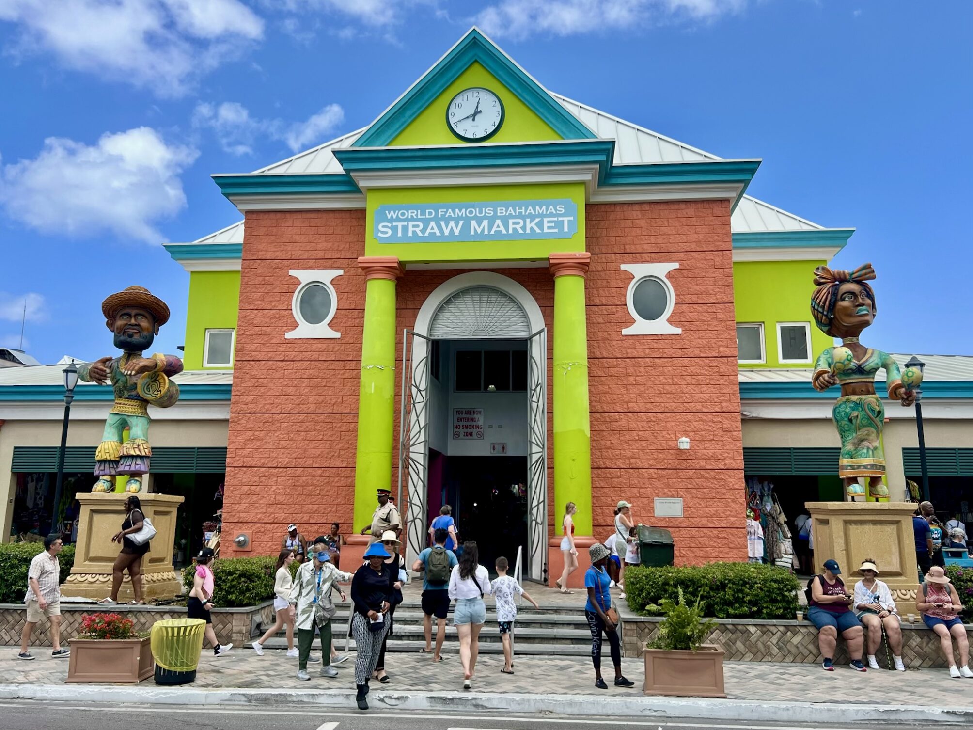 World Famous Bahamas Straw Market