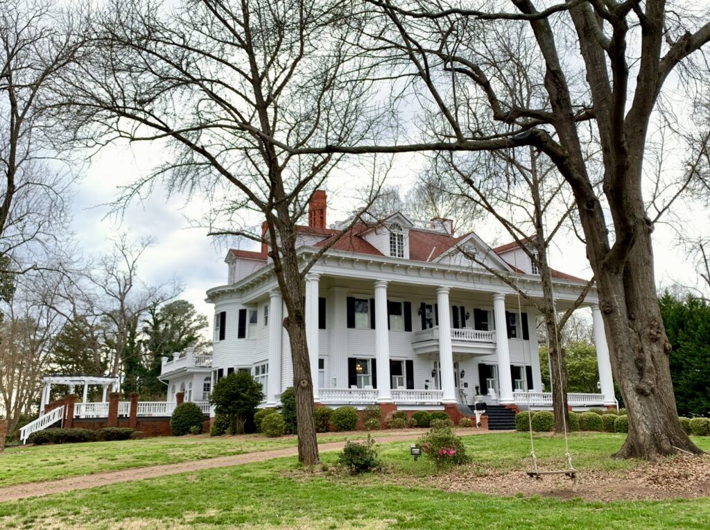 Harris-Turner House, Twelve Oaks Inn in Covington